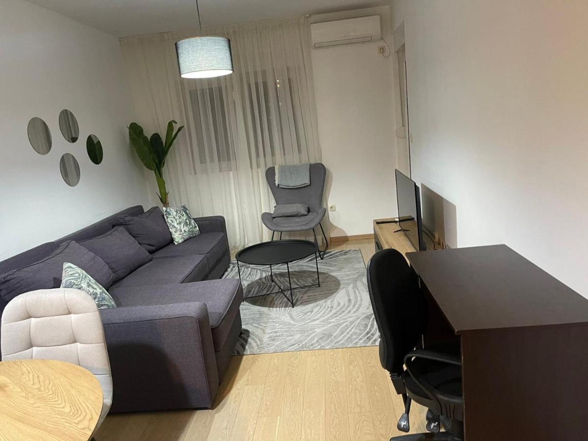 Aura City Apartment Podgorica Extérieur photo